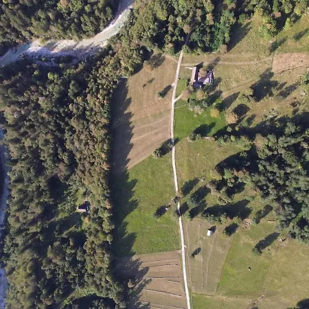 Views - Hut In The Forest Ferienhaus