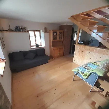 Views - Hut In The Forest Ferienhaus